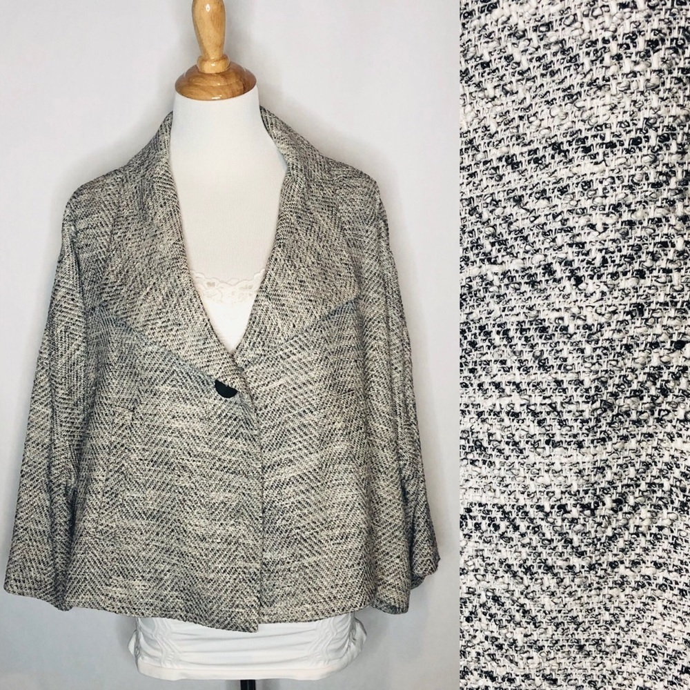 Last Day Last Chance Eileen Fisher Black/Cream/White Cape Style Jacket